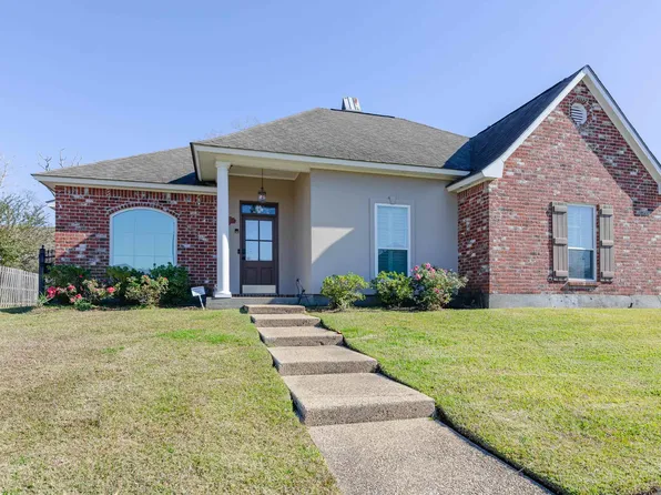 3837 Secretariat Dr, Baton Rouge, LA 70816