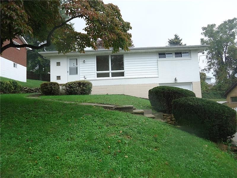 1st image of 5 Lynn Lee Dr