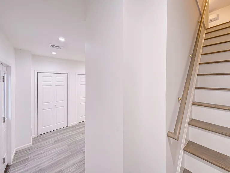 1250 North Ave — Photo 10