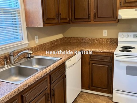 2nd image of 132D Oakmont Dr