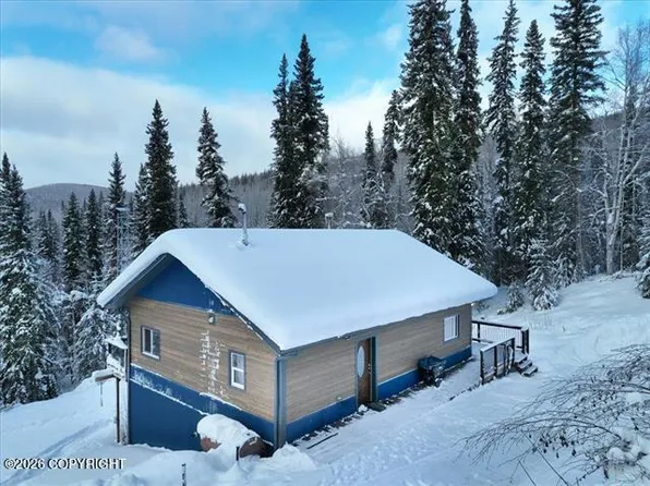 1581 Snowbasin Rd, Fairbanks, AK 99709