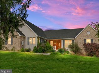 61 River Ct, Toms Brook, VA 22660