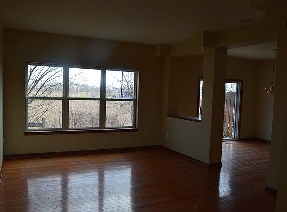 2nd image of 1587 S Candlestick Way