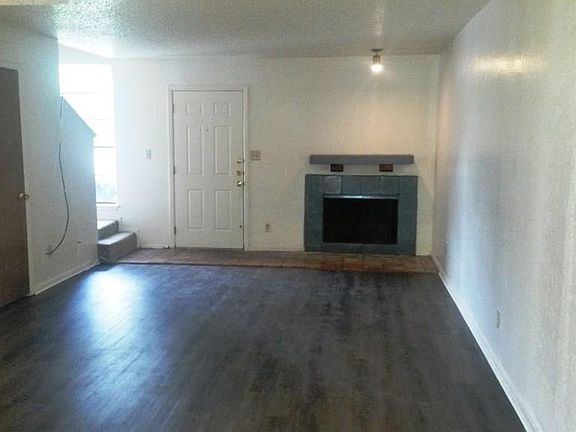 5th image of 3737 Bonnie Dr APT C