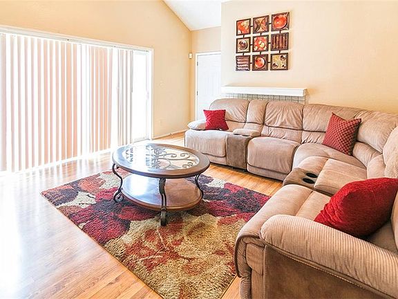 5th image of 732 Crescent Dr