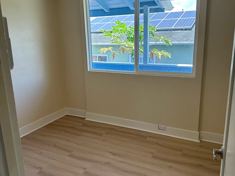 332 Uluniu St — Photo 2