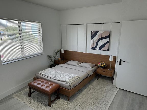 5th image of 36 NW 6th Ave