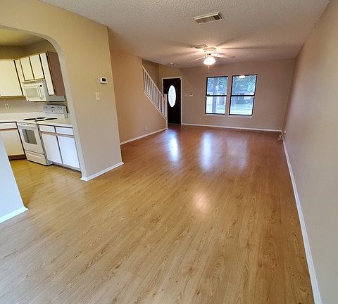 3rd image of 7767 Alverstone Way