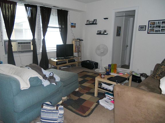 2nd image of 3727 N Pine Grove Ave APT 404