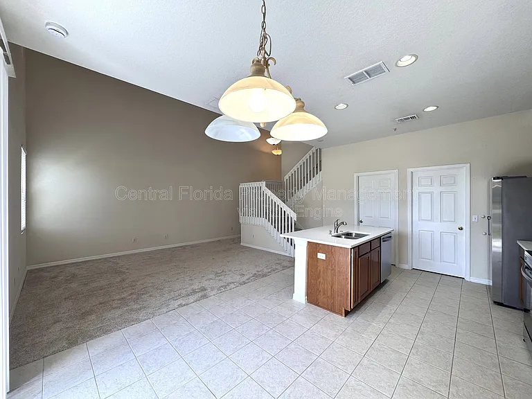 10036 Moorshire Cir — Photo 6