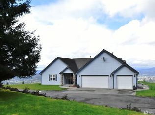 691 Lookout Rd, Castle Rock, WA 98611