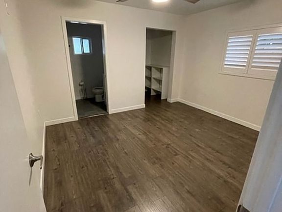 4th image of 3228 Estara Ave