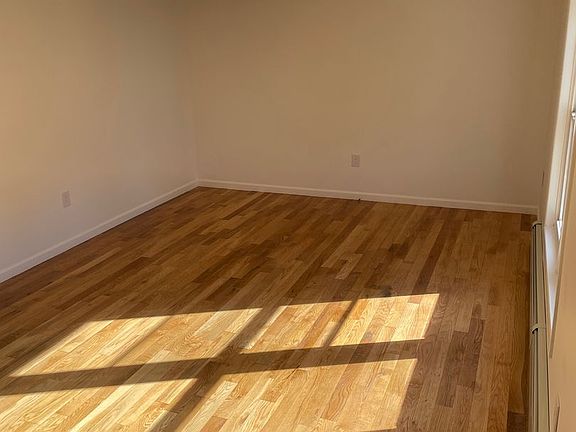 3rd image of 46 Orchard St #54