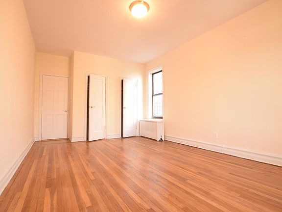 4th image of 500 Saint Johns Pl APT 1P
