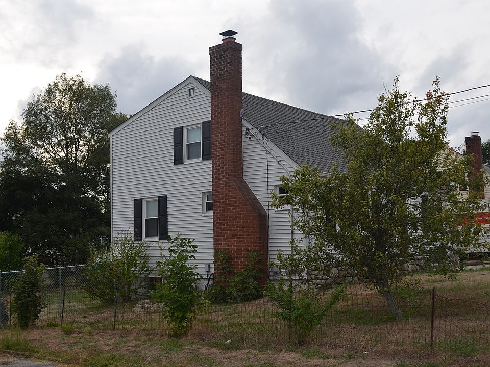 1st image of 704 South St