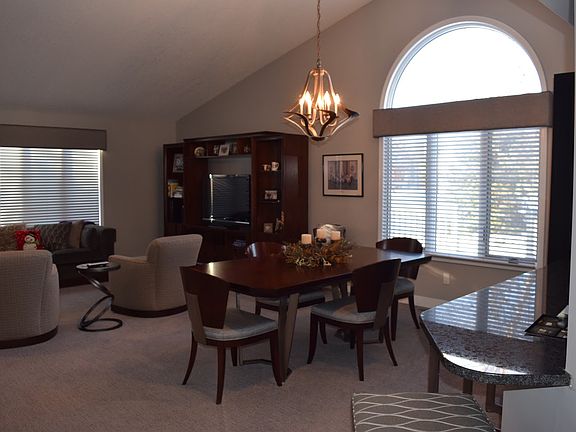 4th image of 5628 Cortland Cir