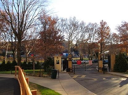 5th image of 4 Fordham Hill Oval APT 14H