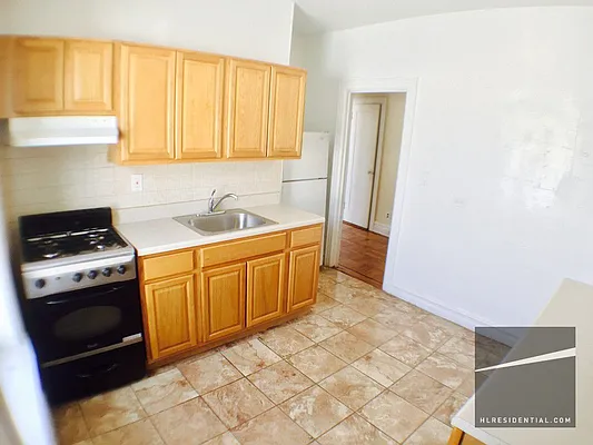 Rented by Highline Residential | media 7