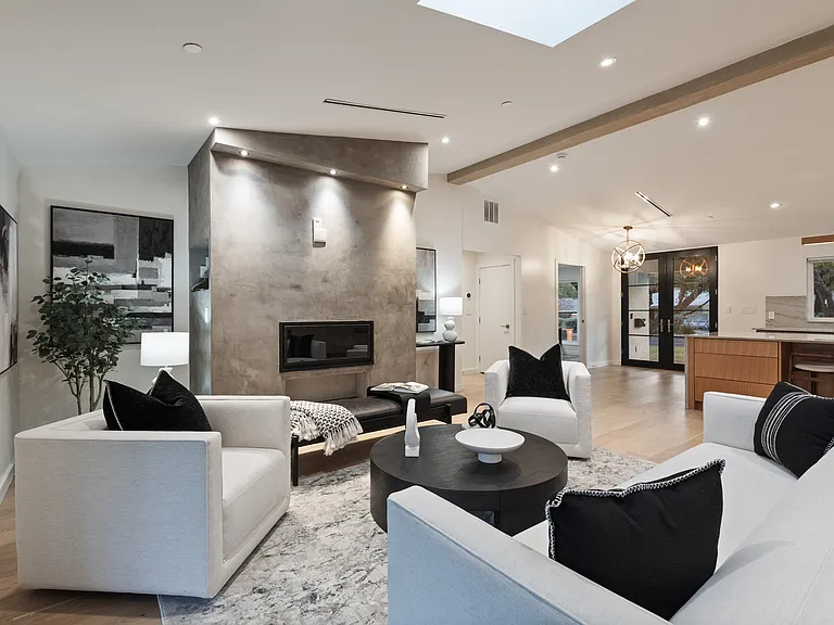 4000 Greystone Dr — Photo 11
