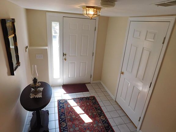 3rd image of 5 Sunnyside Dr