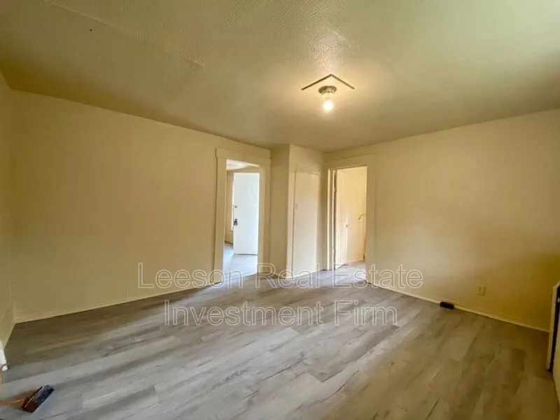 1 bed, 1.0 bath, 597 sqft, $700 — Photo 4