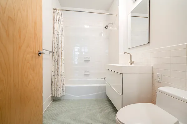 Rented by Compass | media 25