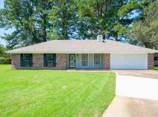 9 Riverview Cv, Jackson, MS 39272