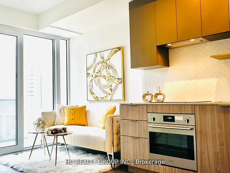 15 Holmes Ave #605 — Photo 4