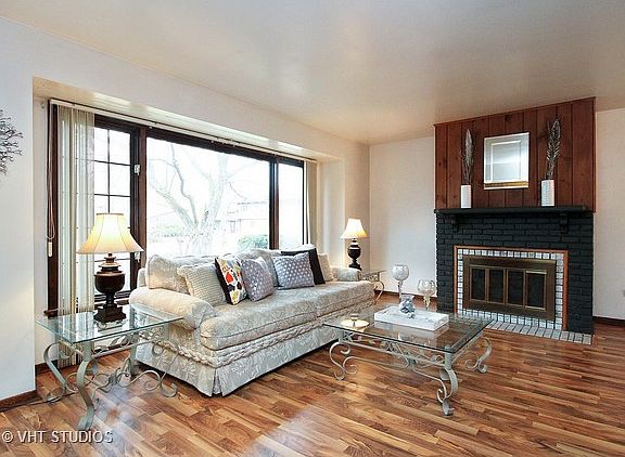 4th image of 22817 Valley Dr
