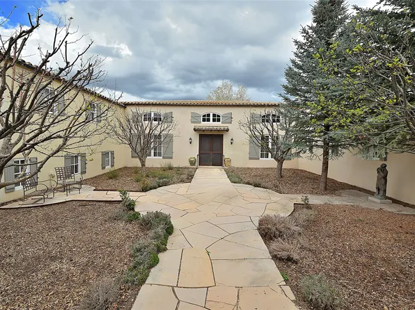 37 Rancho Escondido, Santa Fe, NM 87506
