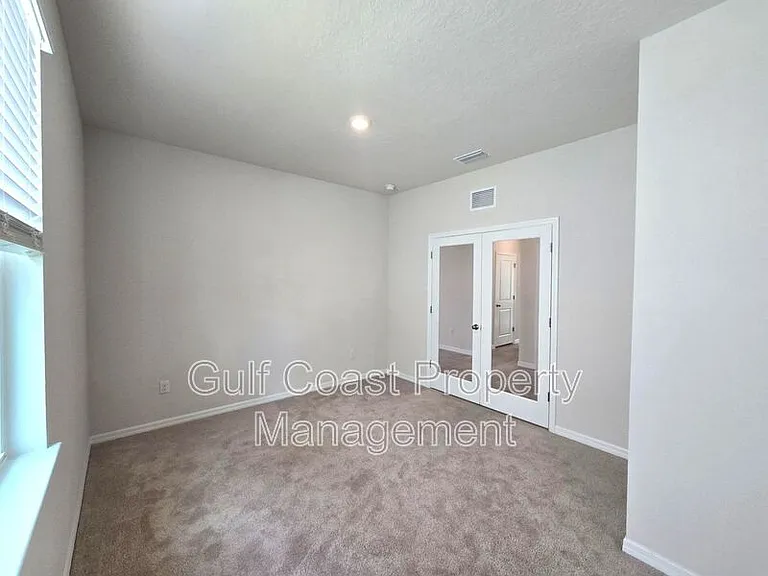 611 160th St E — Photo 9