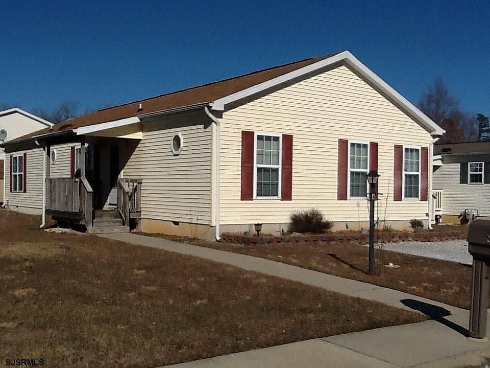 1st image of 6 Dogwood Ln