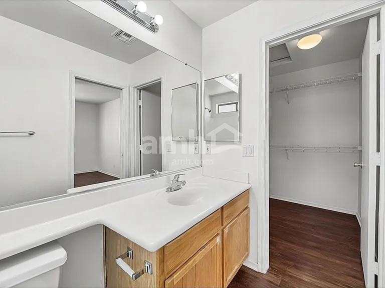 6217 W Warner St — Photo 11