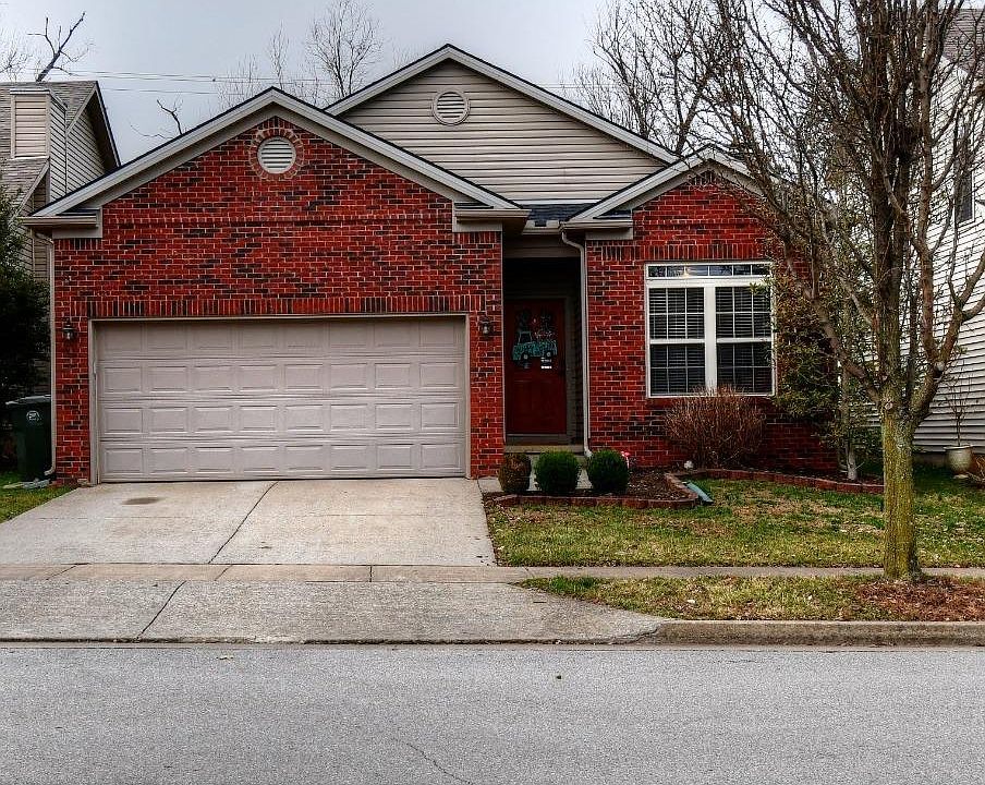 1st image of 2073 Drummond Dr