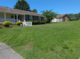 102 Post Oak Rd, Hendersonville, TN 37075