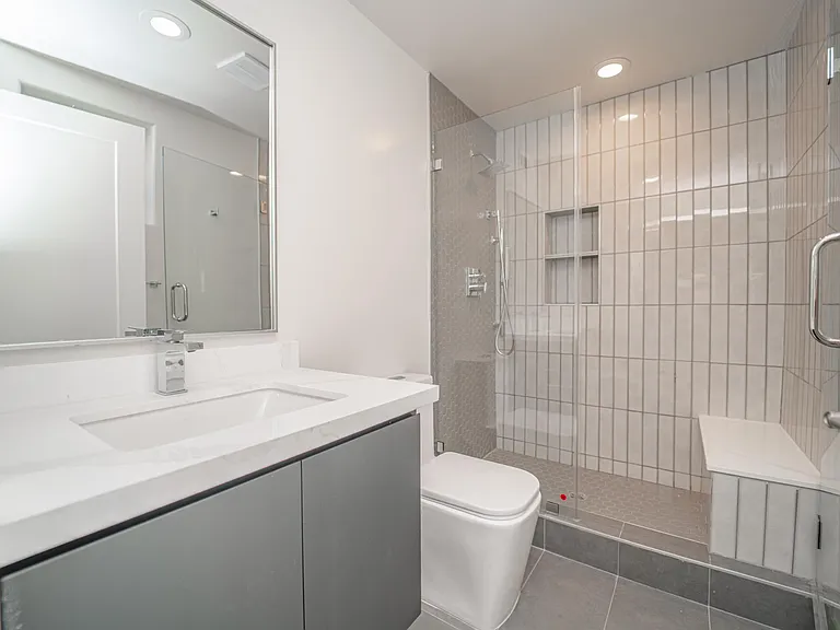 2115 Holly Dr — Photo 7