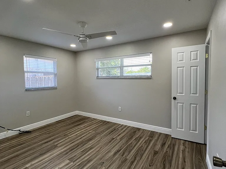 2316 Monty Ln — Photo 7