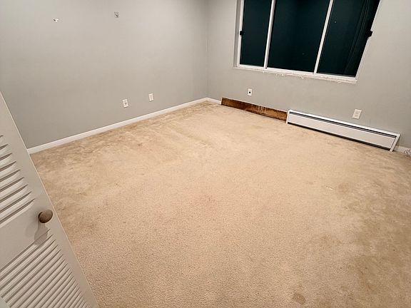 4th image of 74 Beach St Unit 2-11