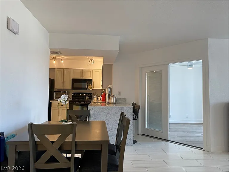 3930 University Center Dr #208 — Photo 15