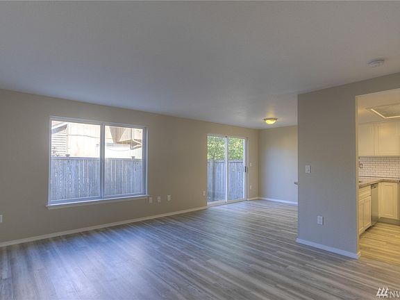 4th image of 6112 Balboa Ln SE