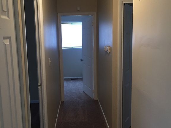 5th image of 3935 Chateau Dr