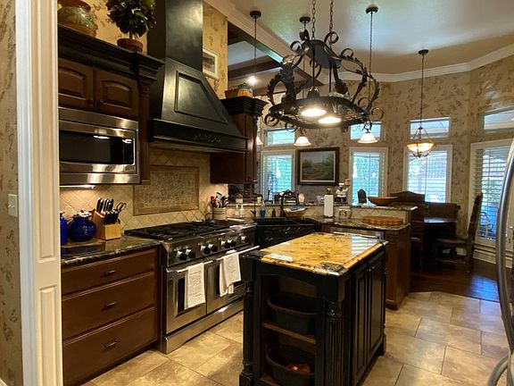 5th image of 1509 Live Oak Ln