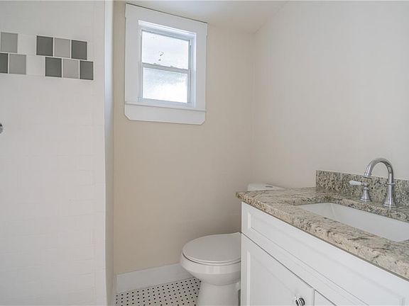 5th image of 5109 N Central Ave