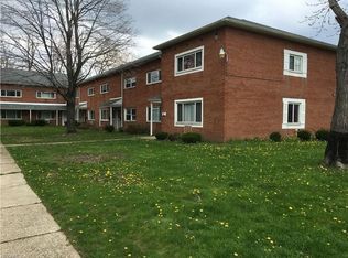 4906 Banbury Ct APT 1, Warrensville Heights, OH 44128