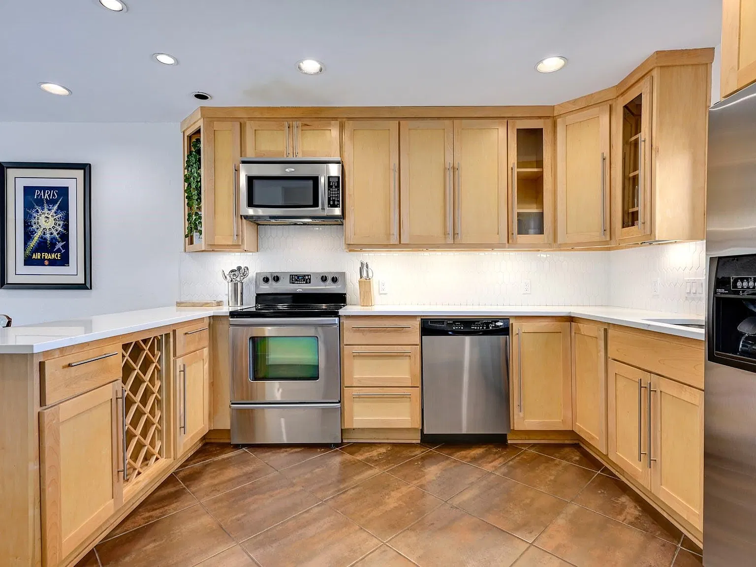 2 bed, 2.5 bath, 1025 sqft, $2,750 — Photo 4