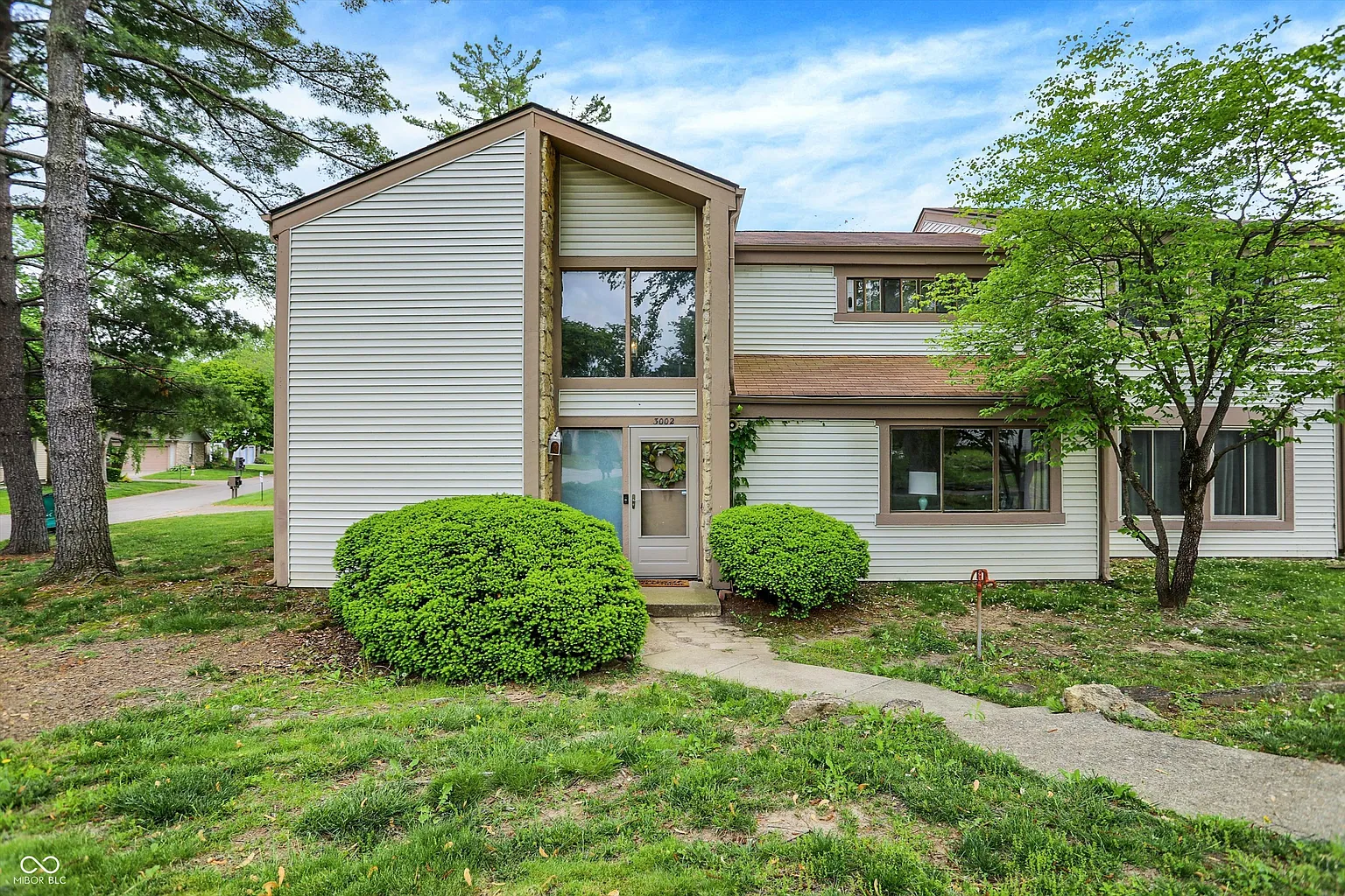 3002 Horse Hill West Dr photo 1