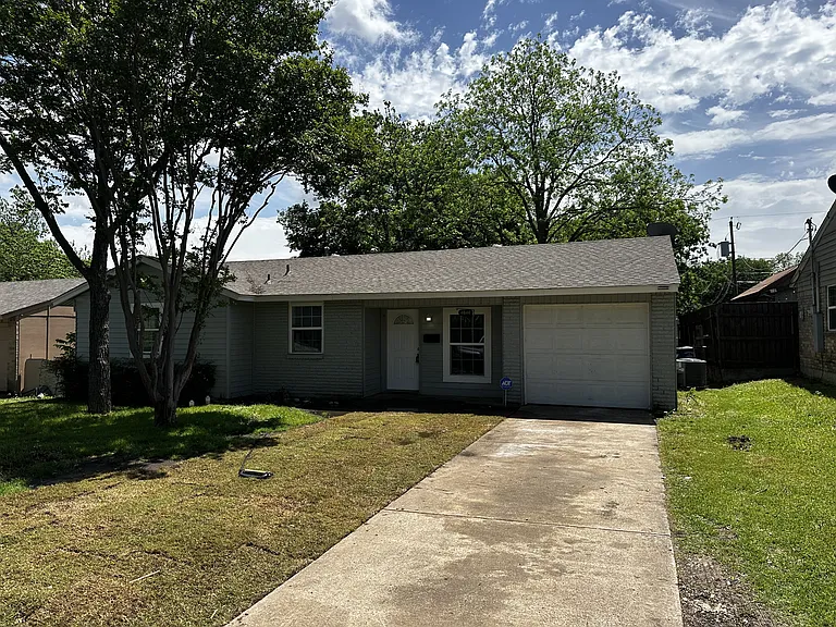 4646 Ridgepoint Dr — Photo 13