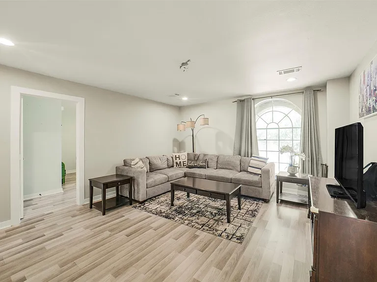 11026 Desert Springs Cir — Photo 18