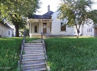 720 Olive St, Carthage, MO 64836