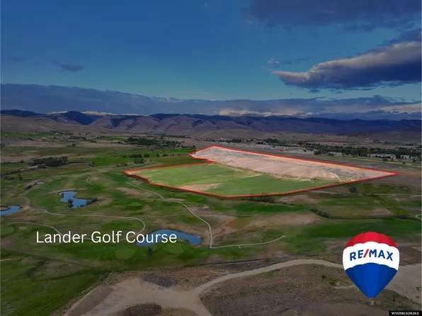 1017 E Main St, Lander, WY 82520